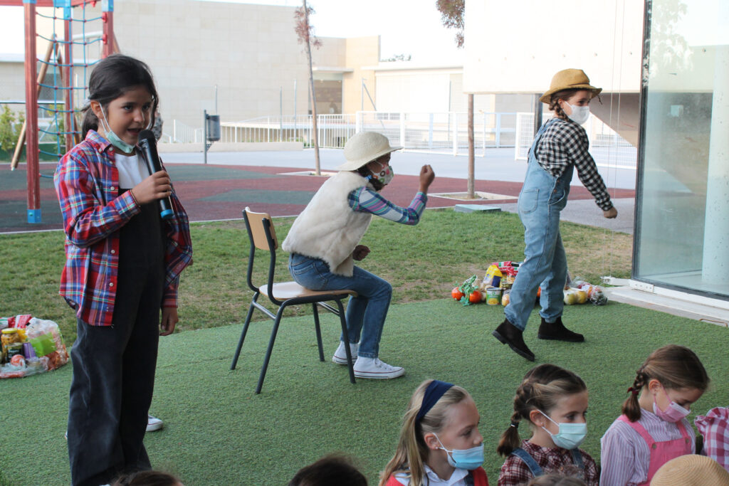 colegio-britanico-en-madrid-Harvest Festival 21 12