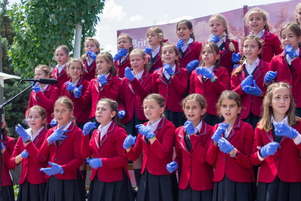 colegio-britanico-en-madrid-colegio alegra familias desfile 1