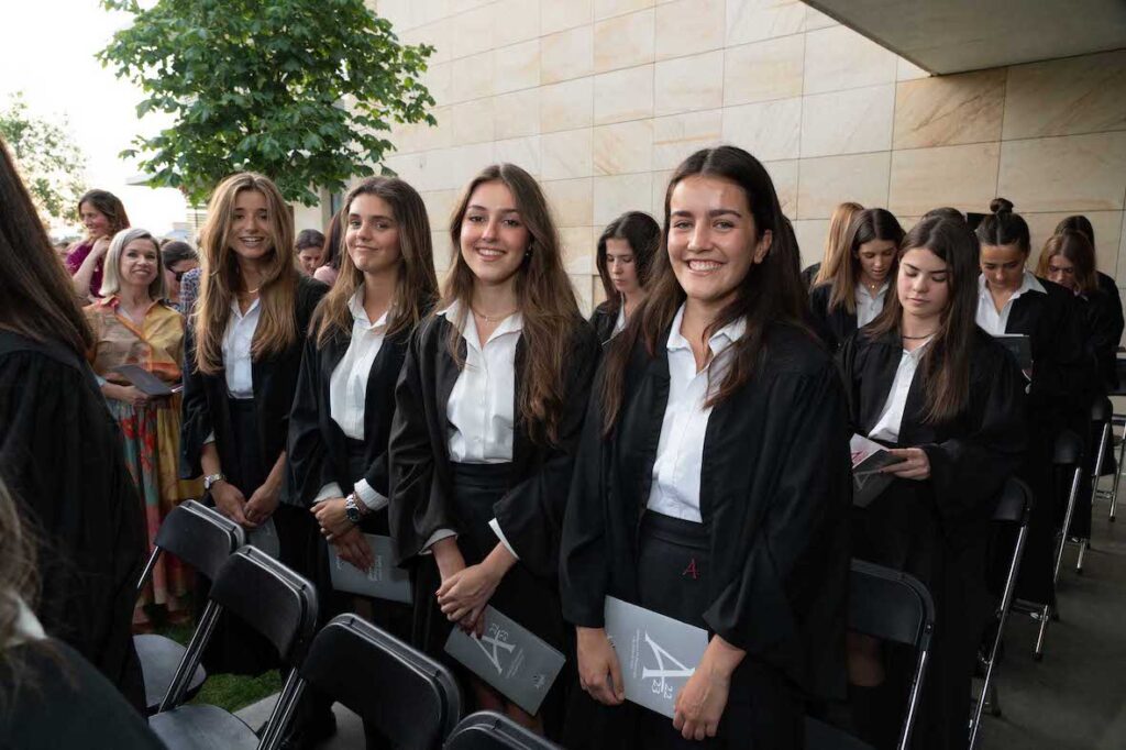 colegio-britanico-en-madrid-3. Grad 24 Graduacion 41 1