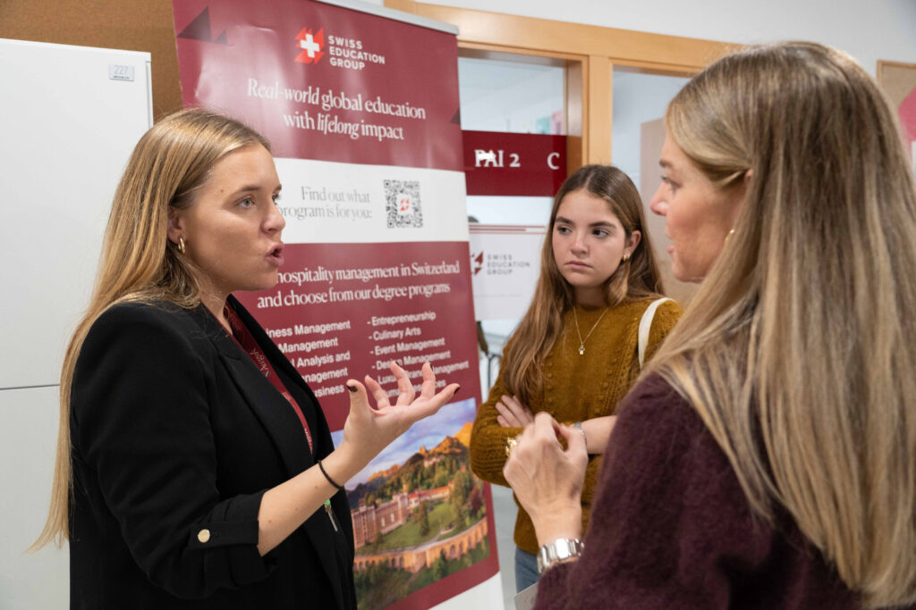 colegio-britanico-en-madrid-FeriadelasUniversidades 73