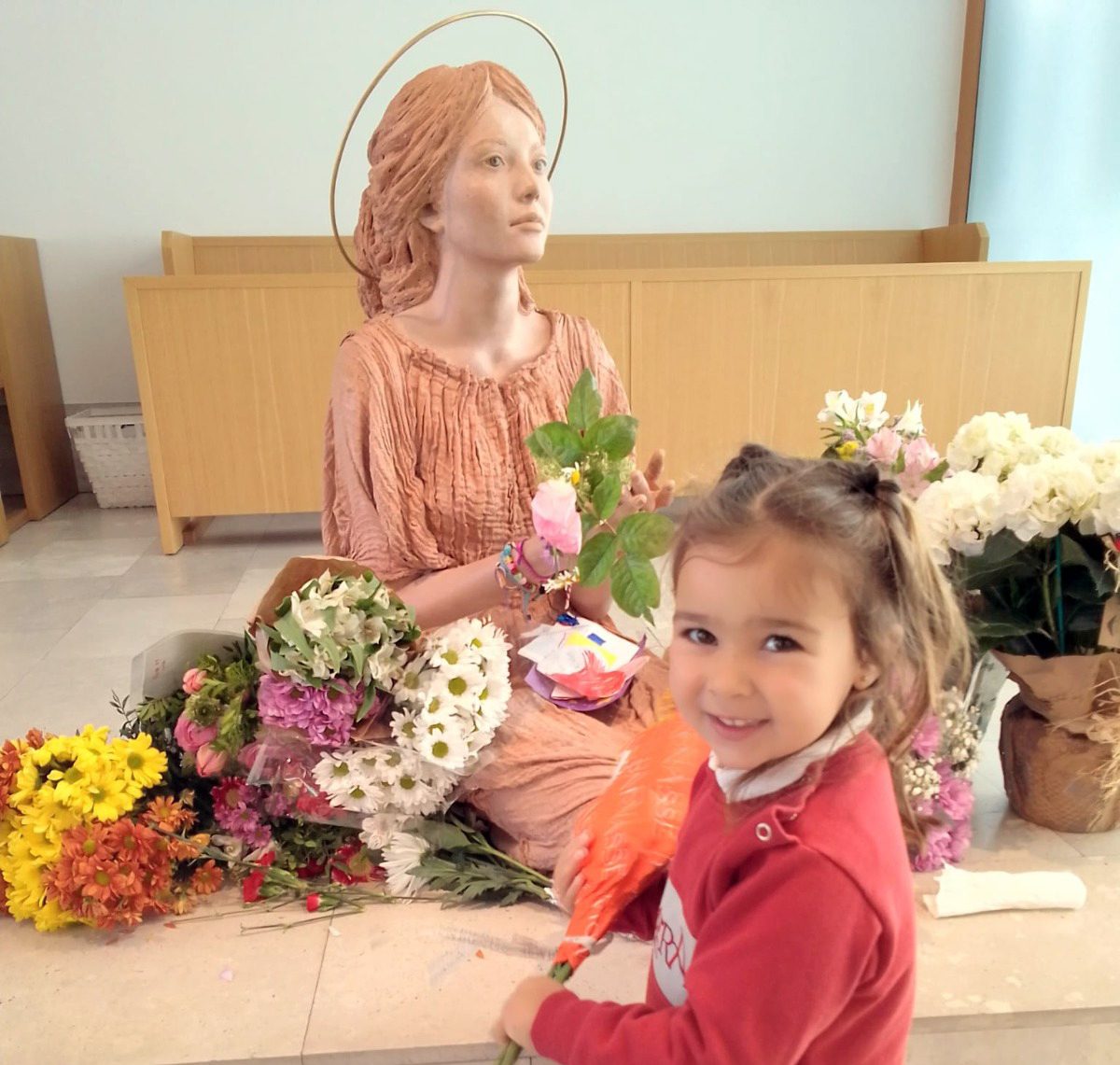 colegio-britanico-en-madrid-Mayo mes de la virgen