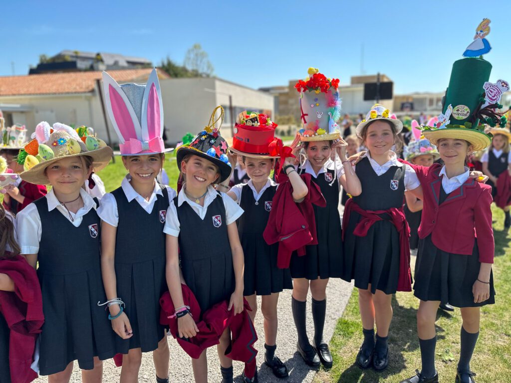 colegio-britanico-en-madrid-pascua alegra sombreros 02