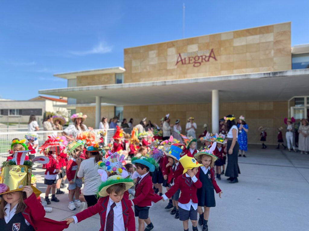 colegio-britanico-en-madrid-pascua alegra sombreros 24