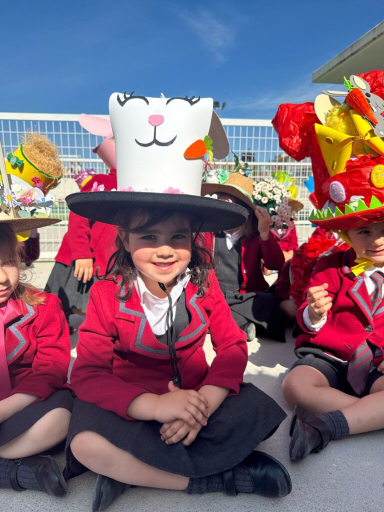 colegio-britanico-en-madrid-pascua alegra sombreros 27